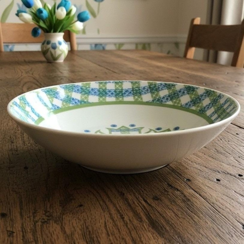 Royal China Cavalier "Gingham Garden" Serving Bowl, Vintage Tulip Floral Pattern